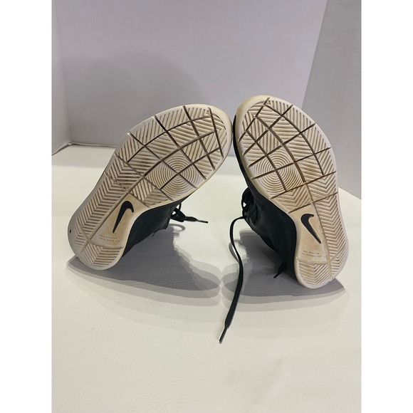 Nike Team Hustle D7. Kids Size 6Y 747998-001. Black/Silver. - Picture 8 of 9